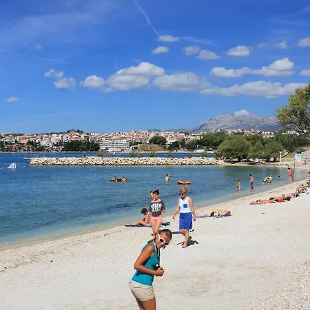 Semesterbostad Family Friendly House With A Swimming Pool Srinjine, Split - 23770