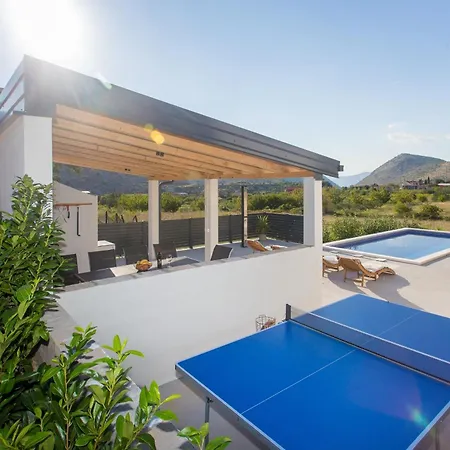 Family Friendly House With A Swimming Pool Srinjine, Split - 23770 Srinjine
